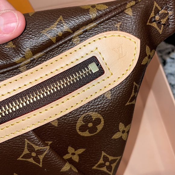 Louis Vuitton high rise bum bag - Picture 4 of 9
